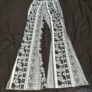 flared leggings